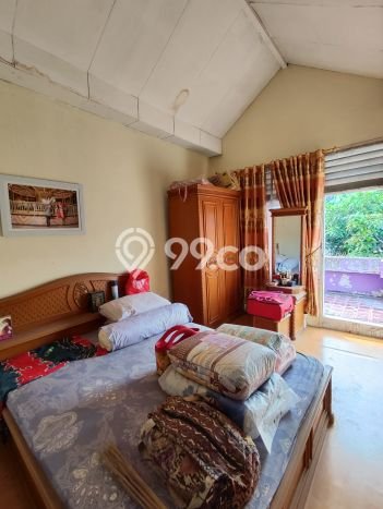 For Sale Hunian Rumah Terawat 4 Kamar di Bintara, Bekasi For Sale Hunian Rumah Terawat 4 Kamar di Bintara, Bekasi