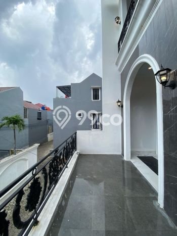 Jual Rumah Mewah Elegan Dengan View Eksklusif di Cipedak, Jakarta Selatan Jual Rumah Mewah Elegan Dengan View Eksklusif di Cipedak, Jakarta Selatan