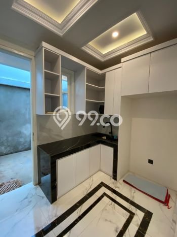 Jual Rumah Mewah Elegan Dengan View Eksklusif di Cipedak, Jakarta Selatan Jual Rumah Mewah Elegan Dengan View Eksklusif di Cipedak, Jakarta Selatan