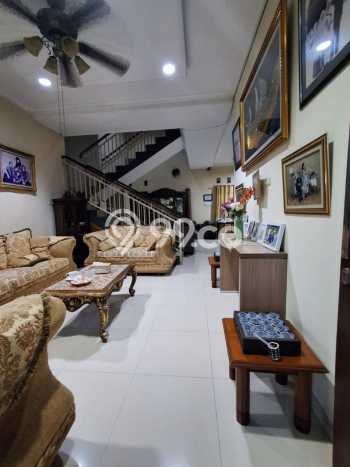 Jual Rumah Mewah Elegan Dengan View Eksklusif di Kampung Rambutan, Jakarta Timur Jual Rumah Mewah Elegan Dengan View Eksklusif di Kampung Rambutan, Jakarta Timur