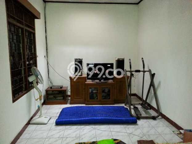 Ready to Use! Premium House LT 540m2 Desain Modern di Kampung Rambutan Ready to Use! Premium House LT 540m2 Desain Modern di Kampung Rambutan
