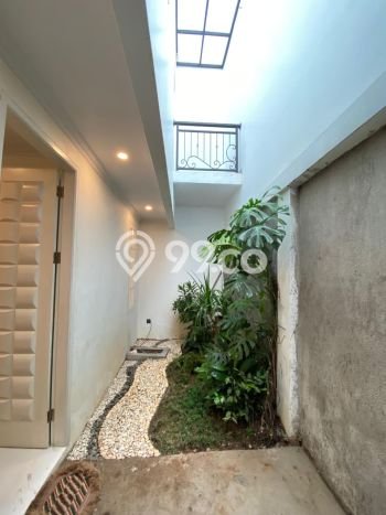 Jual Rumah Mewah Elegan Dengan View Eksklusif di Cipedak, Jakarta Selatan Jual Rumah Mewah Elegan Dengan View Eksklusif di Cipedak, Jakarta Selatan