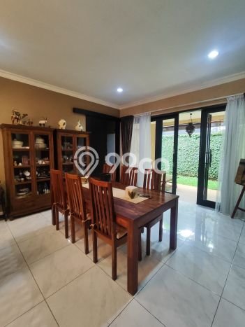 Rumah Luxury Modern Tanpa Renovasi di Tanjung Barat Jakarta Selatan Rumah Luxury Modern Tanpa Renovasi di Tanjung Barat Jakarta Selatan