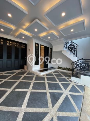 Jual Rumah Mewah Elegan Dengan View Eksklusif di Cipedak, Jakarta Selatan Jual Rumah Mewah Elegan Dengan View Eksklusif di Cipedak, Jakarta Selatan