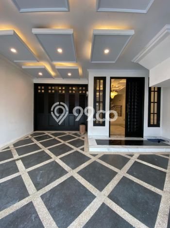 Jual Rumah Mewah Elegan Dengan View Eksklusif di Cipedak, Jakarta Selatan Jual Rumah Mewah Elegan Dengan View Eksklusif di Cipedak, Jakarta Selatan