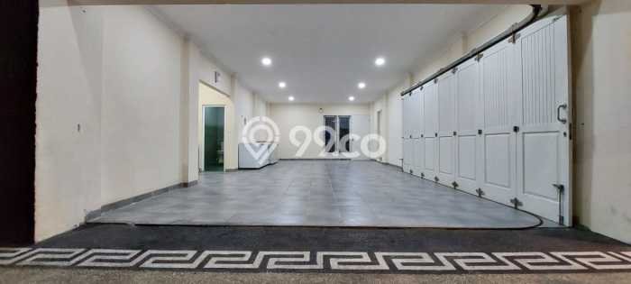 Rumah Elit Modern Tanpa Renovasi di Kebagusan Jakarta Selatan Rumah Elit Modern Tanpa Renovasi di Kebagusan Jakarta Selatan