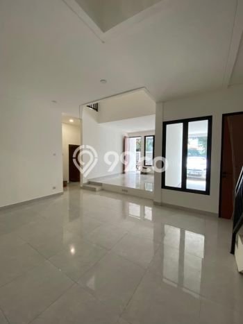 Dijual Hunian Rumah Nyaman 6 KT di Cipedak, Jakarta Selatan Dijual Hunian Rumah Nyaman 6 KT di Cipedak, Jakarta Selatan