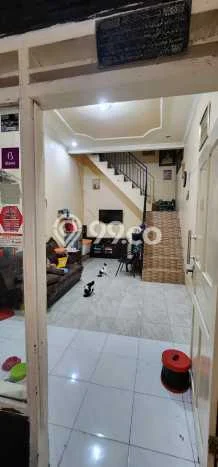 Rumah Modern 5 Kamar LT 94m2 di Pisangan Lama Rumah Modern 5 Kamar LT 94m2 di Pisangan Lama