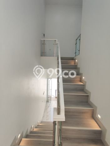 Ready to Use! Luxury House LT 96m2 Desain Modern di Pulo Asem Ready to Use! Luxury House LT 96m2 Desain Modern di Pulo Asem