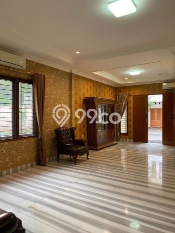 Lokasi terbaik! Rumah siap huni dikontrakkan di Cilandak LB 240m2 Lokasi terbaik! Rumah siap huni dikontrakkan di Cilandak LB 240m2