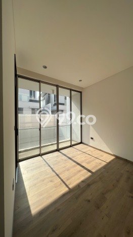 Jual Rumah Mewah Megah Dengan View Cantik di Pantai Indah Kapuk, Jakarta Utara Jual Rumah Mewah Megah Dengan View Cantik di Pantai Indah Kapuk, Jakarta Utara