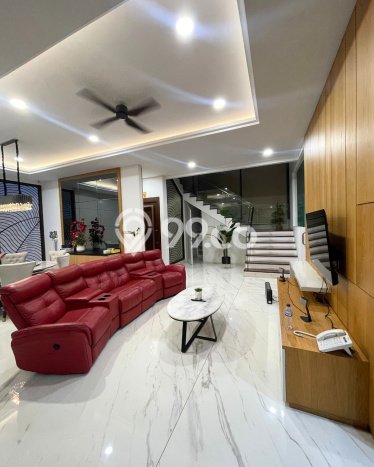 Ready to Use! Premium House LT 201m2 Desain Elegan di Pantai Indah Kapuk Ready to Use! Premium House LT 201m2 Desain Elegan di Pantai Indah Kapuk