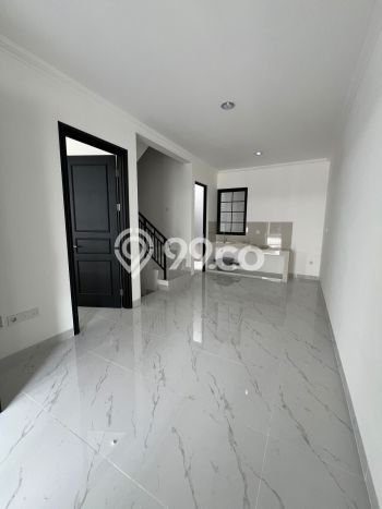 Disewakan! Rumah 3 Kamar Tidur &
3 Kamar Mandi di Pantai Indah Kapuk 2, Jakarta Utara Disewakan! Rumah 3 Kamar Tidur &
3 Kamar Mandi di Pantai Indah Kapuk 2, Jakarta Utara