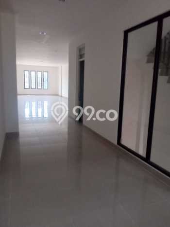 Ruko Dijual di Jakarta Utara LT 90m2 & LB 270m2 Lokasi Terbaik! Ruko Dijual di Jakarta Utara LT 90m2 & LB 270m2 Lokasi Terbaik!