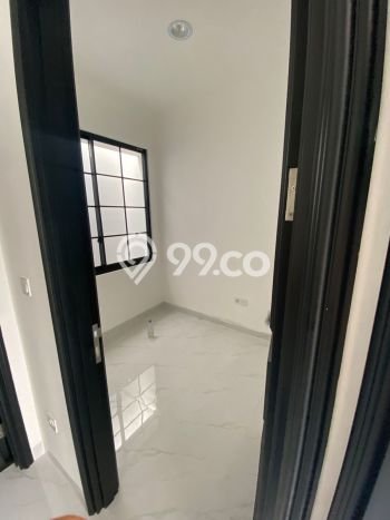 Disewakan! Rumah 2 Kamar Tidur &
2 Kamar Mandi di Pantai Indah Kapuk 2, Jakarta Utara Disewakan! Rumah 2 Kamar Tidur &
2 Kamar Mandi di Pantai Indah Kapuk 2, Jakarta Utara