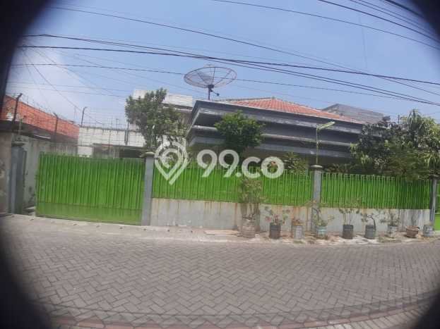 For Sale Rumah 8 Kamar Lokasi Ideal Nyaman dan Strategis di Kenjeran For Sale Rumah 8 Kamar Lokasi Ideal Nyaman dan Strategis di Kenjeran
