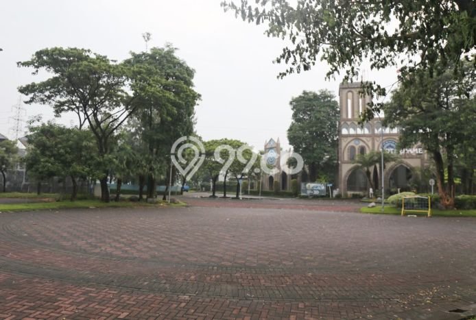Rumah Bagus area Wisata Bukit Mas, Surabaya, LT 240m2m², Luas Bangunan 400m2m² Rumah Bagus area Wisata Bukit Mas, Surabaya, LT 240m2m², Luas Bangunan 400m2m²