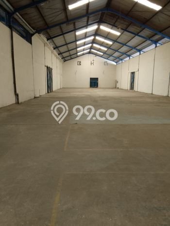 SEWA STRATEGIS! Gudang Kawasan , Luas 1900m2m², Area Ramai SEWA STRATEGIS! Gudang Kawasan , Luas 1900m2m², Area Ramai