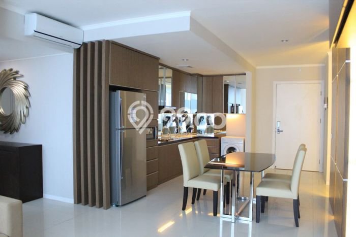 HOT PROPERTY! Apartemen Kawasan , Surabaya, 2 KT, Luas 93m2m², Siap Huni, View Terbaik HOT PROPERTY! Apartemen Kawasan , Surabaya, 2 KT, Luas 93m2m², Siap Huni, View Terbaik