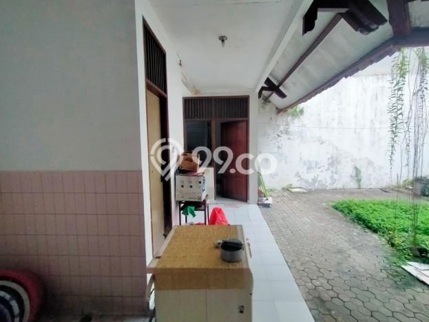 Hunian Mewah LB 400m2 Siap Huni Desain Elegan di Sutorejo, Surabaya Hunian Mewah LB 400m2 Siap Huni Desain Elegan di Sutorejo, Surabaya