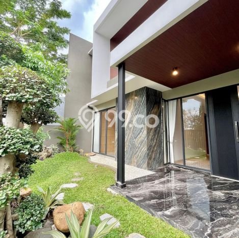 Jual Rumah Luas Megah Dengan View Cantik di Sukomanunggal, Surabaya Jual Rumah Luas Megah Dengan View Cantik di Sukomanunggal, Surabaya