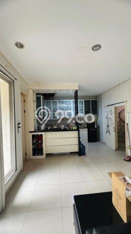 Dijual Rumah Luas Elegan Dengan View Eksklusif di Pakuwon City, Surabaya Dijual Rumah Luas Elegan Dengan View Eksklusif di Pakuwon City, Surabaya