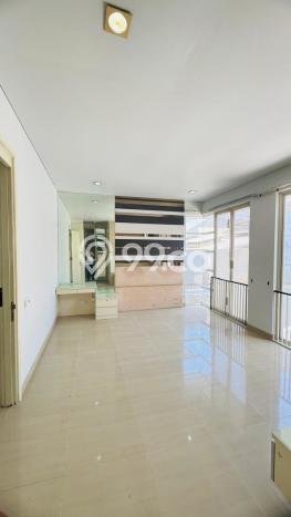 Rumah Elit Modern Siap Huni di Wisata Bukit Mas Surabaya Rumah Elit Modern Siap Huni di Wisata Bukit Mas Surabaya