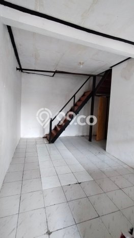 Disewakan Rumah Murah di Keputran Surabaya Punya 2 Kamar Tidur Disewakan Rumah Murah di Keputran Surabaya Punya 2 Kamar Tidur
