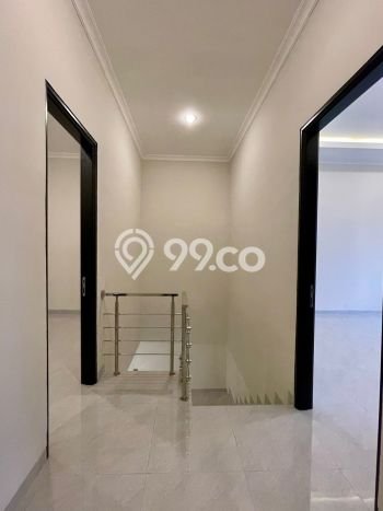 For Sale Rumah 3 Kamar Lokasi Ideal Nyaman dan Strategis di Sukolilo For Sale Rumah 3 Kamar Lokasi Ideal Nyaman dan Strategis di Sukolilo