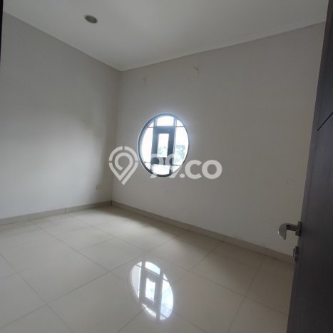 Sewa Rumah Harga Terjangkau di Green Lake City Jakarta Barat dengan 4 Kamar Tidur Sewa Rumah Harga Terjangkau di Green Lake City Jakarta Barat dengan 4 Kamar Tidur