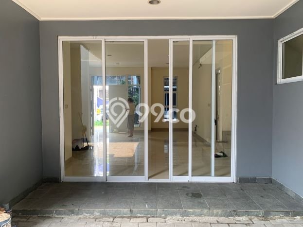 For Sale! Luxury House LT 180m2 Desain Modern di Green Lake City For Sale! Luxury House LT 180m2 Desain Modern di Green Lake City