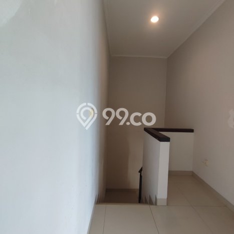 Sewa Rumah Harga Terjangkau di Green Lake City Jakarta Barat dengan 4 Kamar Tidur Sewa Rumah Harga Terjangkau di Green Lake City Jakarta Barat dengan 4 Kamar Tidur