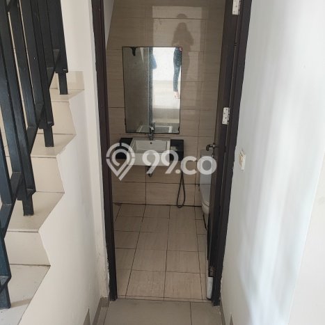 Sewa Rumah Harga Terjangkau di Green Lake City Jakarta Barat Punya 4 Kamar Tidur Sewa Rumah Harga Terjangkau di Green Lake City Jakarta Barat Punya 4 Kamar Tidur