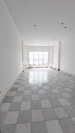Ruko For Rent di Kerobokan, Luas 180m², Lokasi Premium, Ready Bisnis Ruko For Rent di Kerobokan, Luas 180m², Lokasi Premium, Ready Bisnis