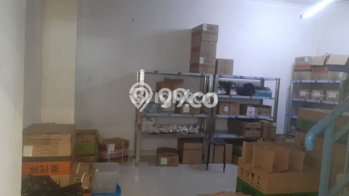Ruko Dijual di Prime Area Denpasar Luas 405m2 Ruko Dijual di Prime Area Denpasar Luas 405m2