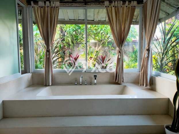 Disewakan! Rumah 4 Kamar Tidur &
5 Kamar Mandi di Sanur, Denpasar Disewakan! Rumah 4 Kamar Tidur &
5 Kamar Mandi di Sanur, Denpasar