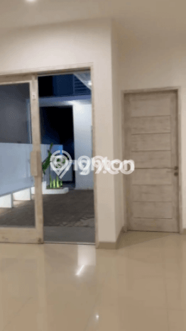 Disewakan! Rumah 4 Kamar Tidur &
5 Kamar Mandi di Renon, Denpasar Disewakan! Rumah 4 Kamar Tidur &
5 Kamar Mandi di Renon, Denpasar