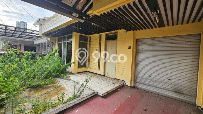 Rumah sewa siap pakai 5 Kamar Tidur di Ngagel, Surabaya Rumah sewa siap pakai 5 Kamar Tidur di Ngagel, Surabaya