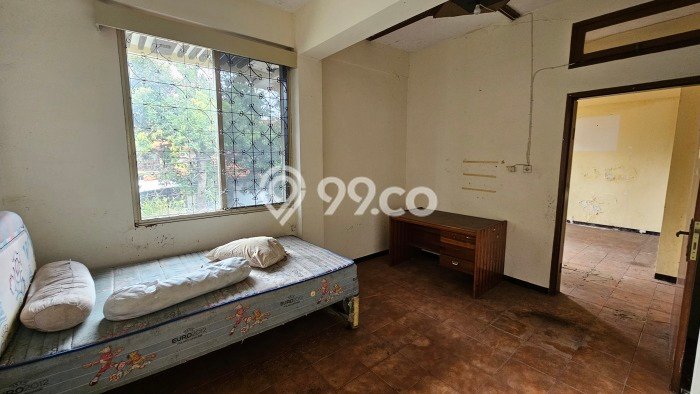 Rumah sewa siap pakai 5 Kamar Tidur di Ngagel, Surabaya Rumah sewa siap pakai 5 Kamar Tidur di Ngagel, Surabaya