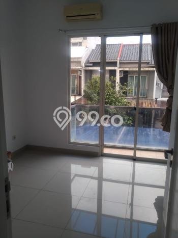 Rumah Luas Asri 2 KT Siap Pakai di BSD Tangerang Rumah Luas Asri 2 KT Siap Pakai di BSD Tangerang
