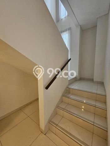 Rumah Kontrakan Eksklusif 4 Kamar di Alam Sutera Dekat Fasilitas Umum Rumah Kontrakan Eksklusif 4 Kamar di Alam Sutera Dekat Fasilitas Umum