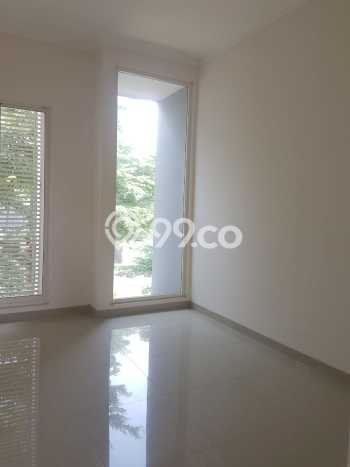 Rumah Minimalis area Alam Sutera, Tangerang, LT 240m² LB 237m² Rumah Minimalis area Alam Sutera, Tangerang, LT 240m² LB 237m²