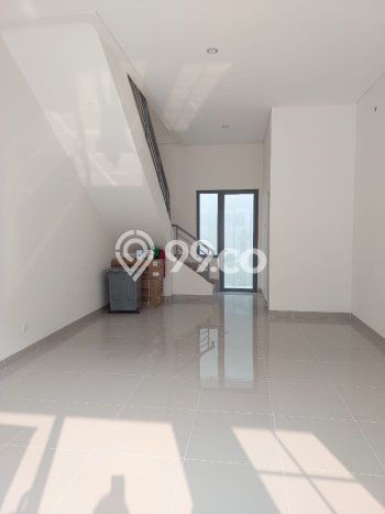 Ruko di Gading Serpong, Luas 91m², Area Komersial, Ready Usaha Ruko di Gading Serpong, Luas 91m², Area Komersial, Ready Usaha