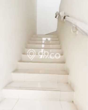 Rumah sewa siap huni 3 KT di BSD Eminent, Tangerang Rumah sewa siap huni 3 KT di BSD Eminent, Tangerang