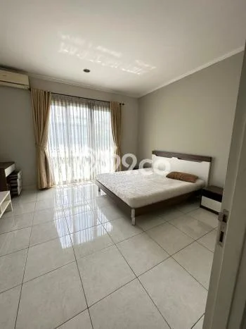 Sewa Rumah Murah di BSD Tangerang Punya 3 KT Sewa Rumah Murah di BSD Tangerang Punya 3 KT