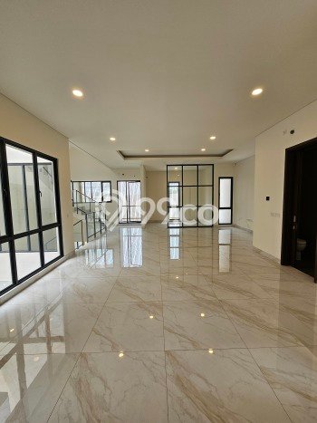 Rumah Elit Modern Siap Huni di BSD City Tangerang Rumah Elit Modern Siap Huni di BSD City Tangerang