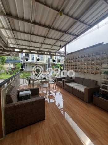 Rumah Elit Modern Tanpa Renovasi di Gading Serpong Tangerang Rumah Elit Modern Tanpa Renovasi di Gading Serpong Tangerang