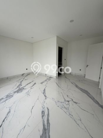 Rumah Bagus Disewakan di Alam Sutera, Tangerang LT 420m2, LB 451m2 Rumah Bagus Disewakan di Alam Sutera, Tangerang LT 420m2, LB 451m2