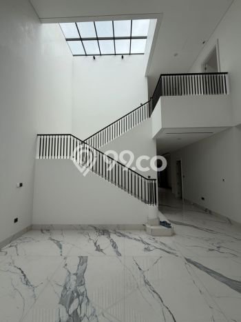 Rumah Bagus Disewakan di Alam Sutera, Tangerang LT 420m2, LB 451m2 Rumah Bagus Disewakan di Alam Sutera, Tangerang LT 420m2, LB 451m2