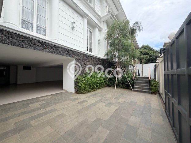 Rumah Luxury Modern Tanpa Renovasi di Kemang Jakarta Selatan Rumah Luxury Modern Tanpa Renovasi di Kemang Jakarta Selatan